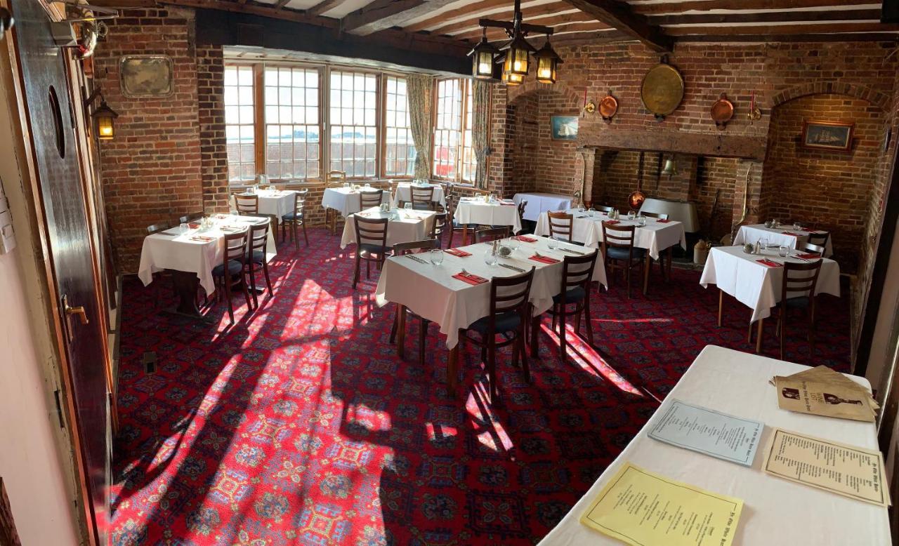 Ye Olde White Harte Hotel Burnham-on-Crouch Екстер'єр фото